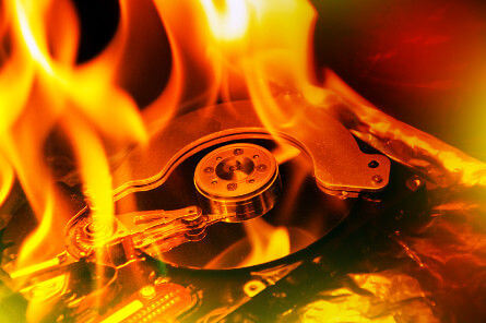 由于火灾导致硬盘损坏的数据恢复